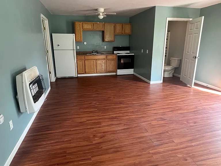 4018 Chloe Rd #8 — Photo 2