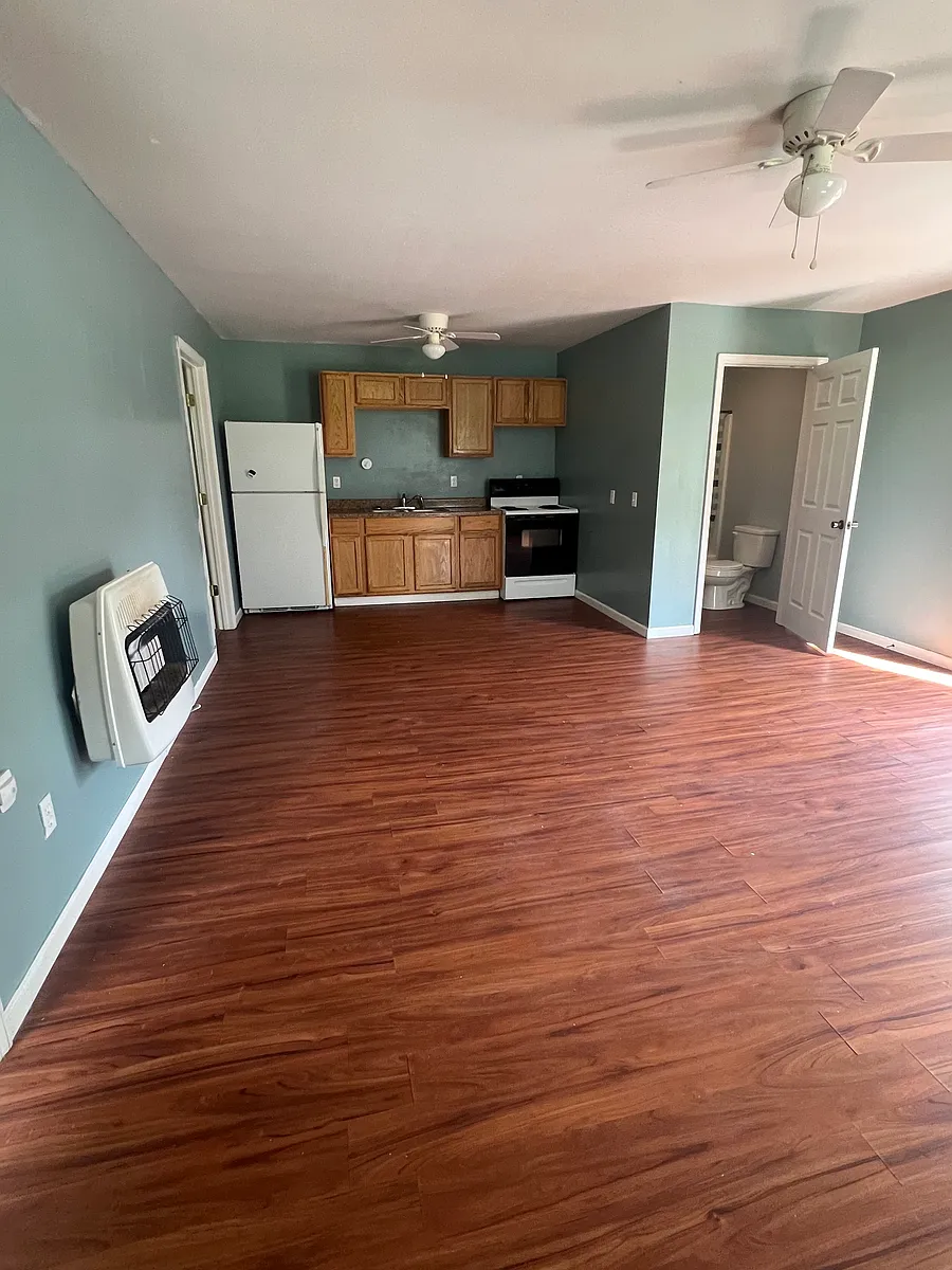 Building Photo - 4018 Chloe Rd #8