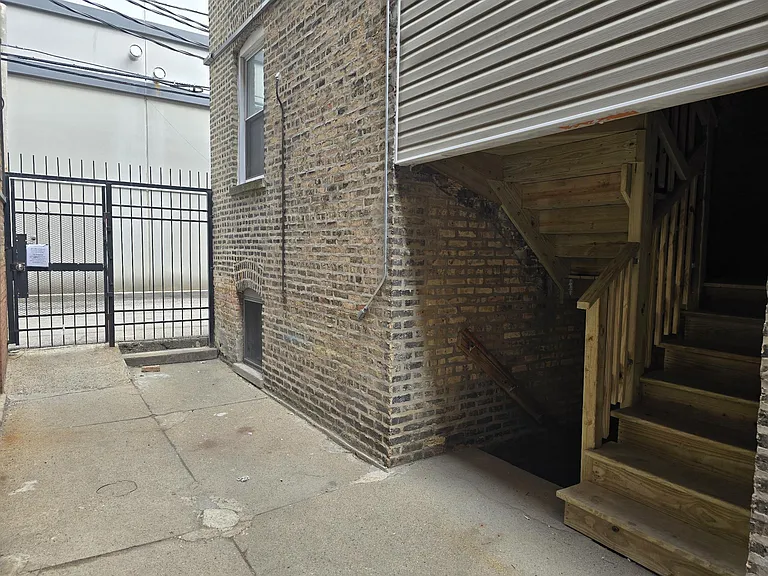 4833 N Wolcott Ave #1B — Photo 12