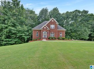 1700 Meghan Ln, Gardendale, AL 35071