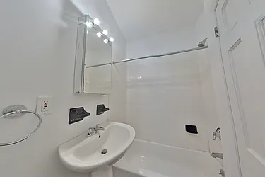 Rented by Platinum Properties