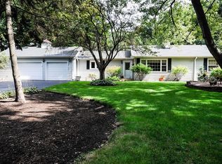 2S321 Williams Rd, Warrenville, IL 60555