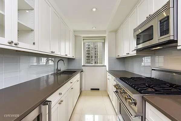 Rented by Corcoran | media 21