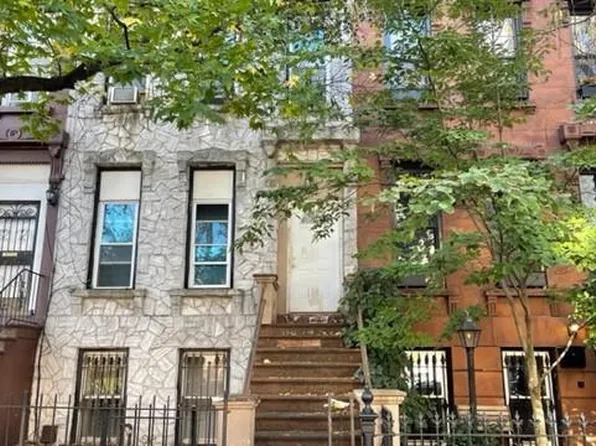 300 Van Buren Street, Brooklyn, NY 11221