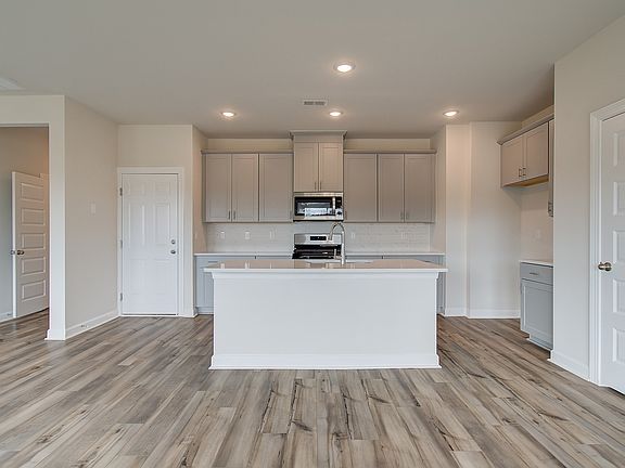 Welcome to 124 Longleaf Lane.