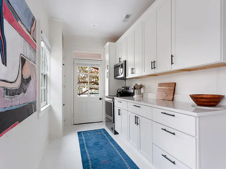 234 Ashley Ave #B — Photo 10