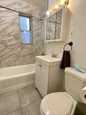 Rented by City Connections Realty | media 6