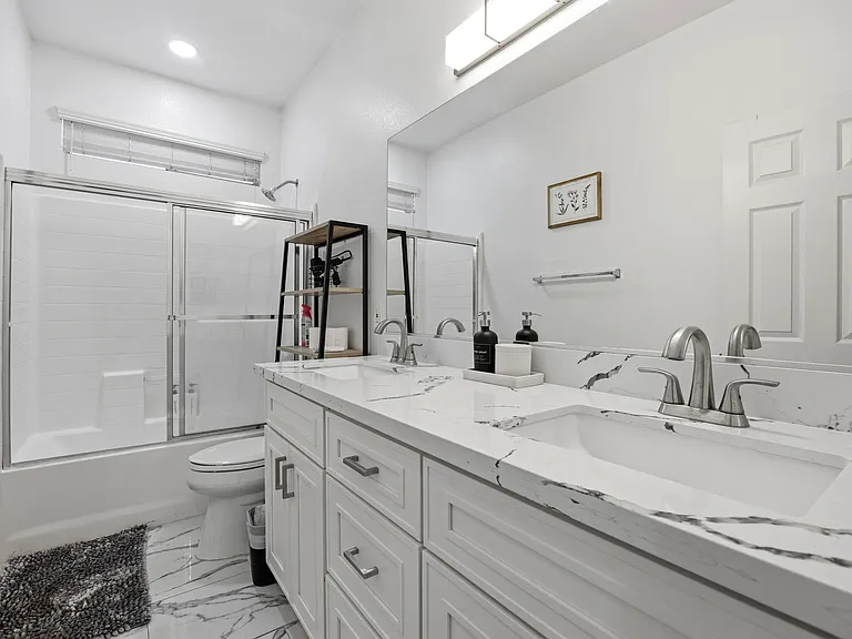 13576 Fern Pine St — Photo 25
