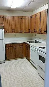 101 Silverthorn Rd NW — Photo 9