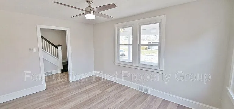 20 W Jackson St — Photo 8