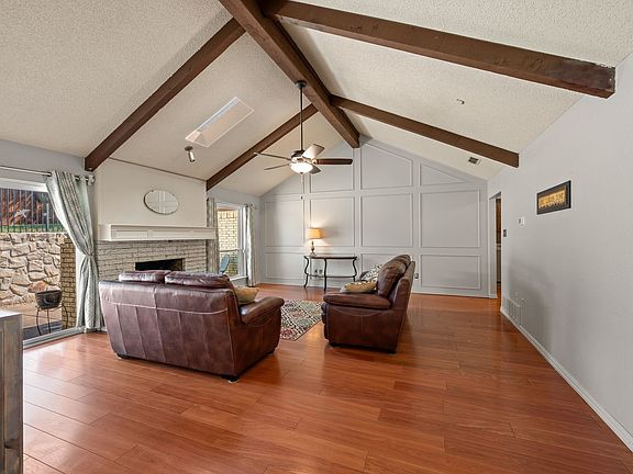 4th image of 3500 Primrose Ln