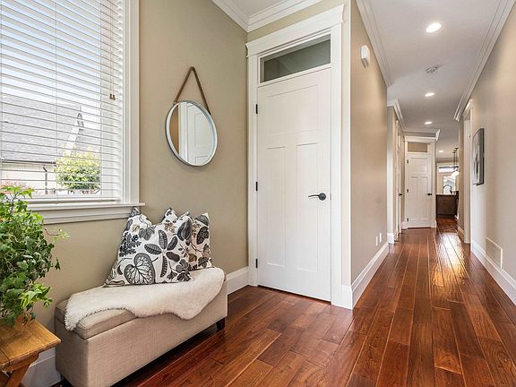 5th image of 5882 Cowichan St #2