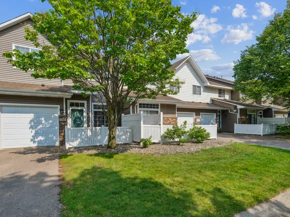 17850 Cobblestone Way, Eden Prairie, MN 55347