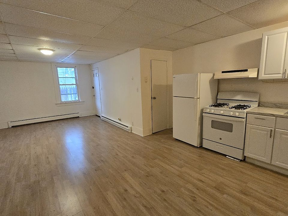 1st image of 65 Windermere Ave #3
