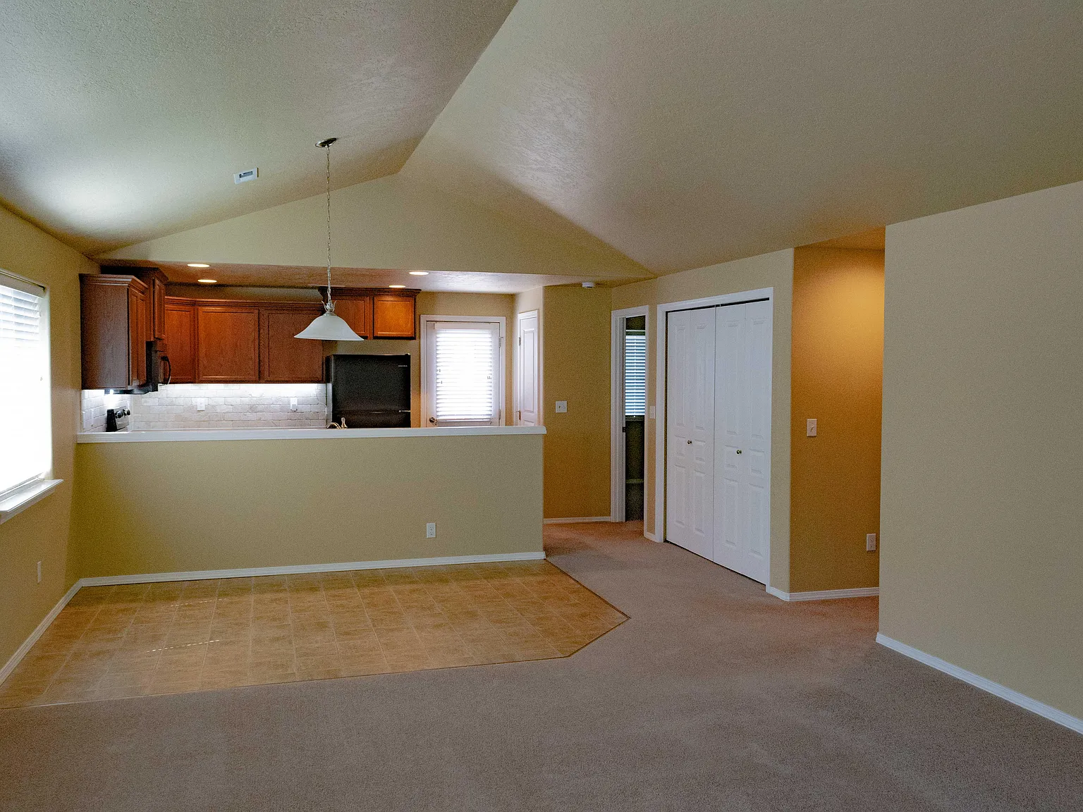 324 SW Homestead Ave — Photo 2