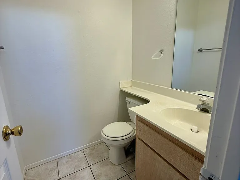 10736 S Calle Raquel — Photo 9