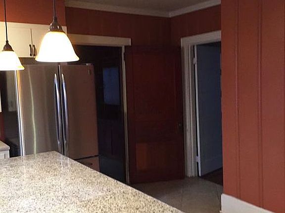 4th image of 28 Alber Dr