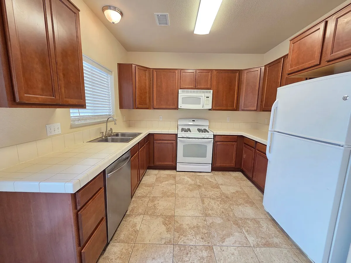 Building Photo - 4805 Ciarra Kennedy Ln