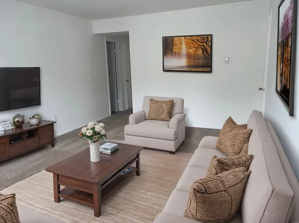 Webster Court Apartments, 400 Mars St #1, Petersburg, VA 23803