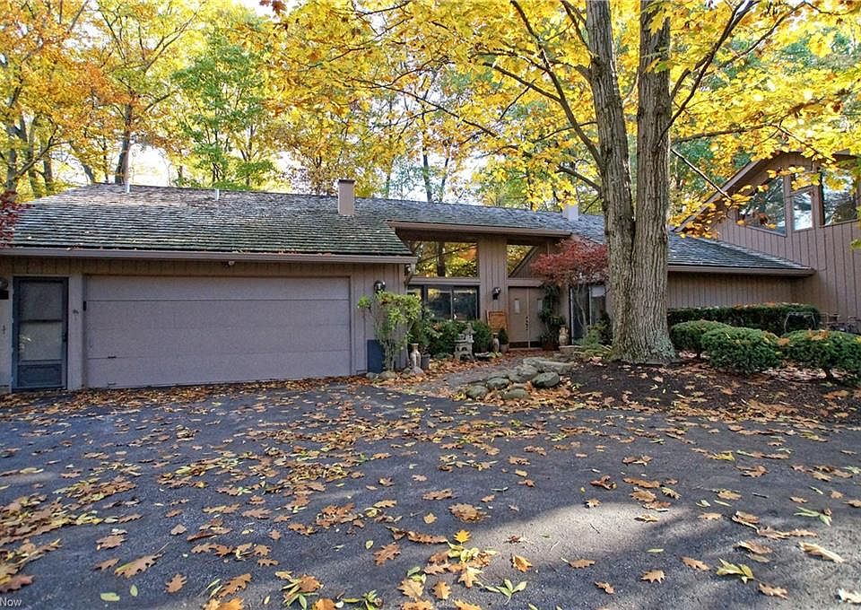 1st image of 835 Windward Dr #51