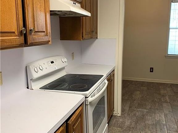 5th image of 2529 Rio Grande St APT 76