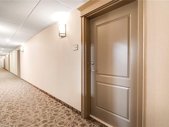 5th image of 125 Shoreview Pl Unit 109
