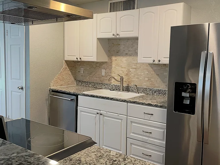 7145 Newcastle Pl — Photo 2