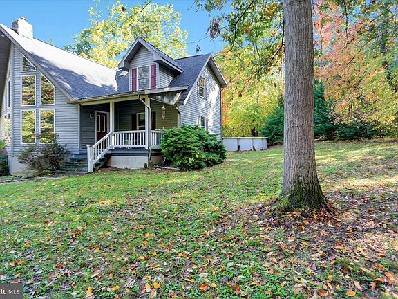 3rd image of 492 Furnace Hollow Rd