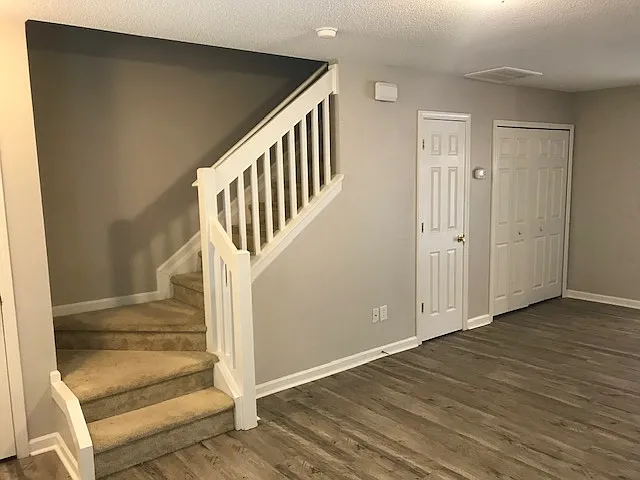 2022 McNeil Paper Ct — Photo 3