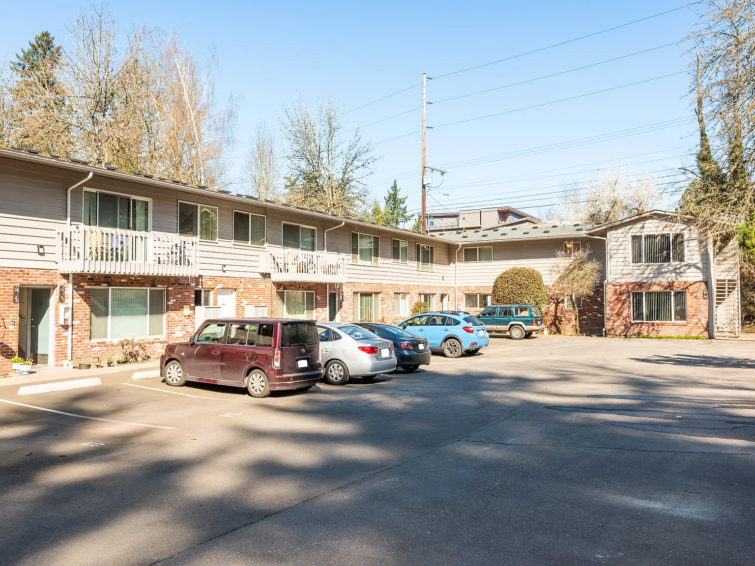Churchill Gardens Apartments — Photo 4