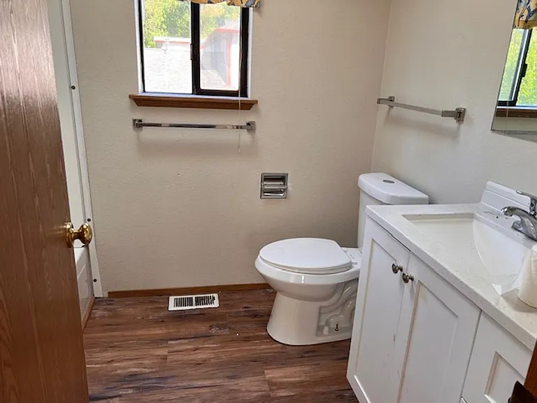 625 & 627 Shannon St — Photo 9