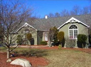 331 Laurel Ridge Ln, North Kingstown, RI 02852