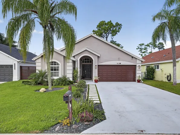 1504 Lake Breeze Dr, Wellington, FL 33414