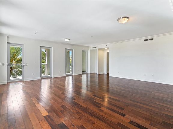 3rd image of 455 E Palmetto Park Rd APT 3W
