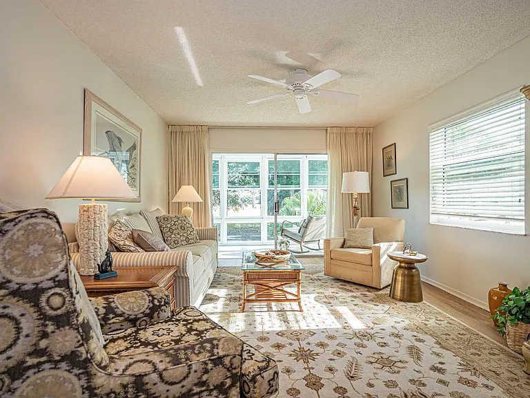 36 Vista Gardens Trl #201 — Photo 4