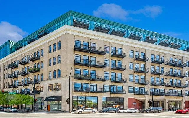 2 bed, 1300 sqft, $2,800 — Photo 2