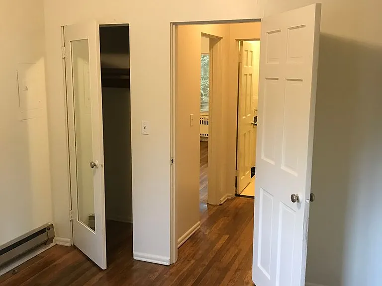 1430 SW Moss St — Photo 14