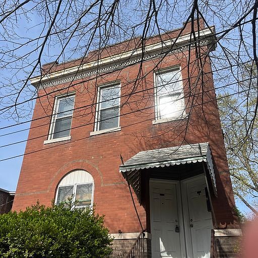 1st image of 4617 S Compton Ave #1F
