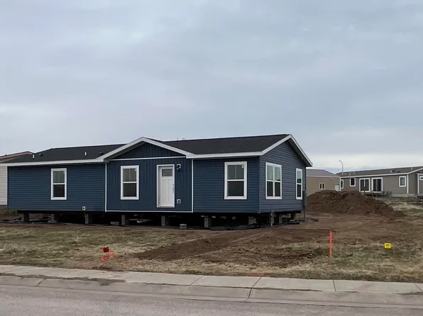 2203 Wrangler Rd, Gillette, WY 82718