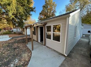 2532 Holmes Ave, Springfield, IL 62704