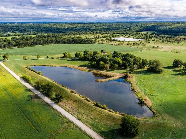 22829 Showalter Rd, Lacygne, KS 66040
