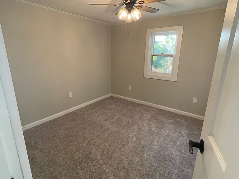 129 Alpine Rd — Photo 4