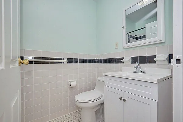 Rented by Compass | media 4