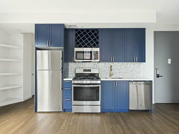 4th image of 4132 27th St APT 11A