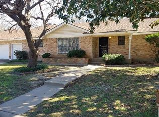 2520 Glen Garden Ave, Fort Worth, TX 76119