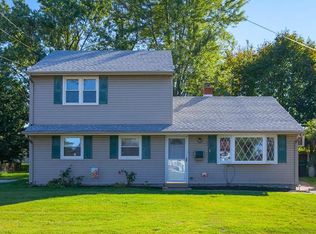 454 Windsor Dr, Bellmawr, NJ 08031