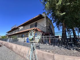 2578 Country Club Dr