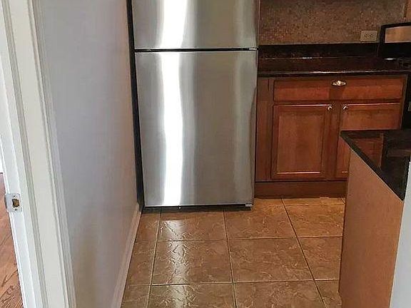 3rd image of 4323 N Drake Ave #4FW