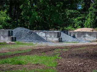 104 Deer Meadow Ln, Lawndale, NC 28090