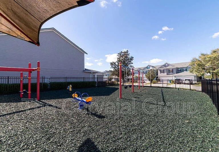 10224 Vickers Ridge Dr — Photo 30